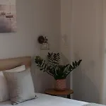 Apartman Jo And Chris House *