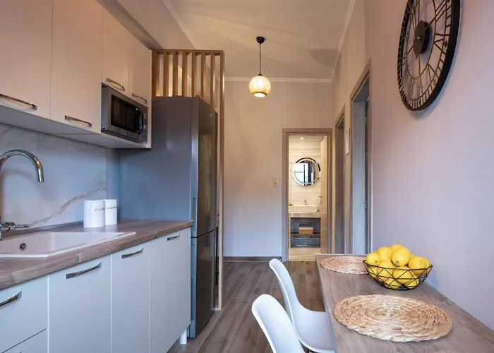 Jo And Chris House * Nikiti (Sithonia)